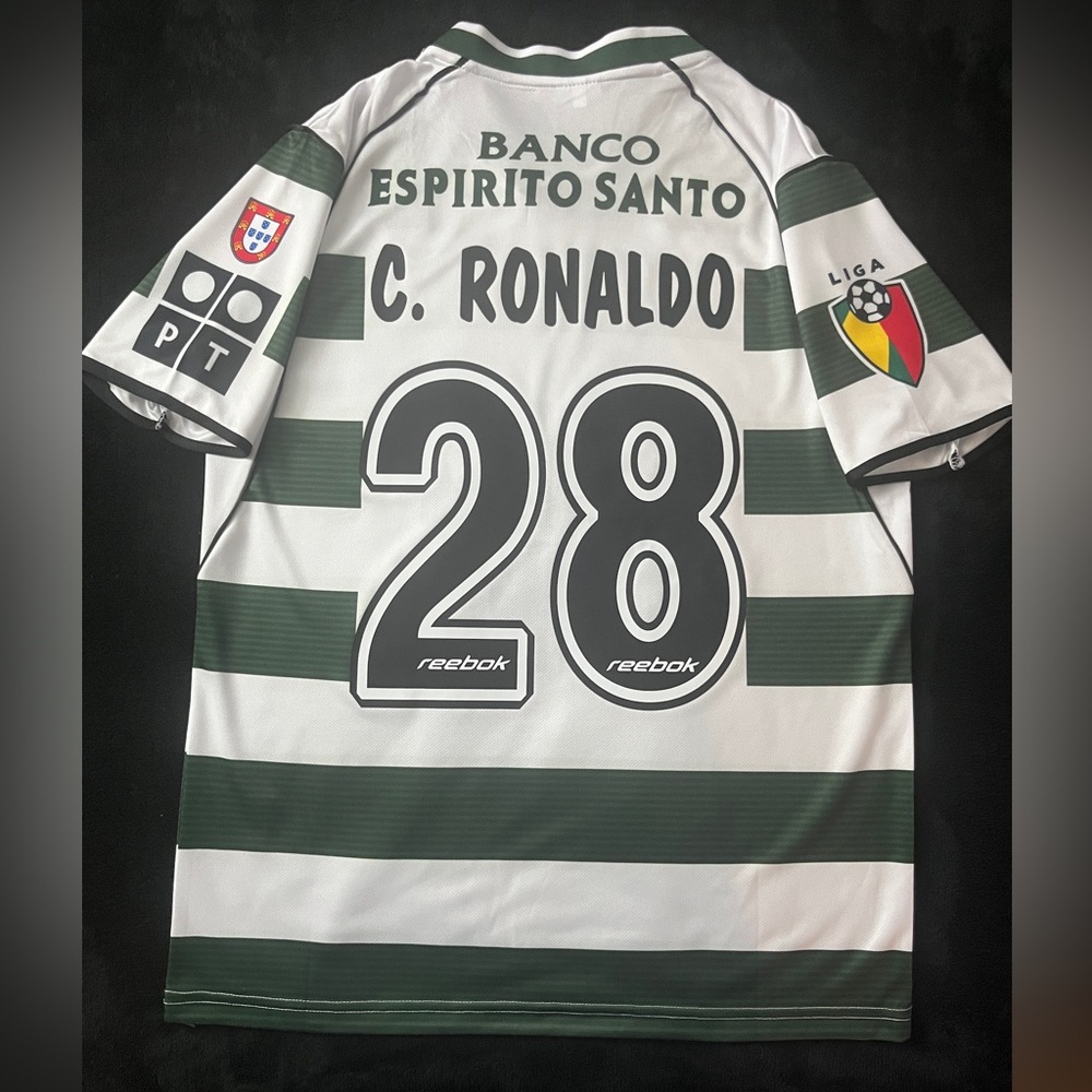 Ronaldo #28 Retro Sporting Portugal Soccer Jersey Home Kit 2001
